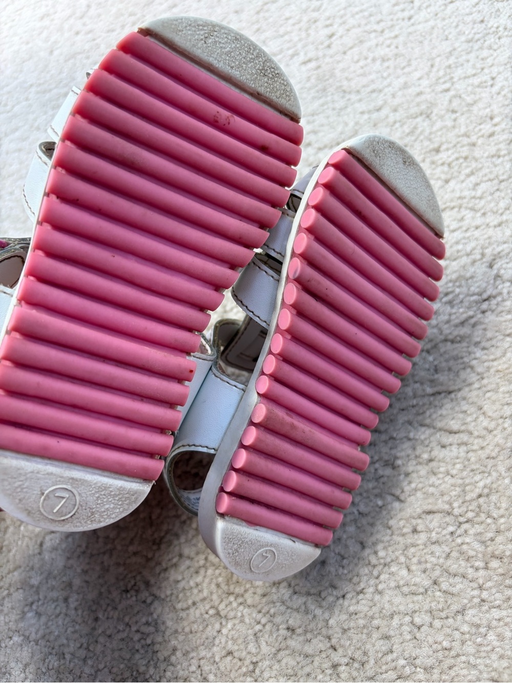 Vintage Y2K 90s Teletubbies Toddler Size 7 White Character Sandals 1999 - Picture 6 of 7